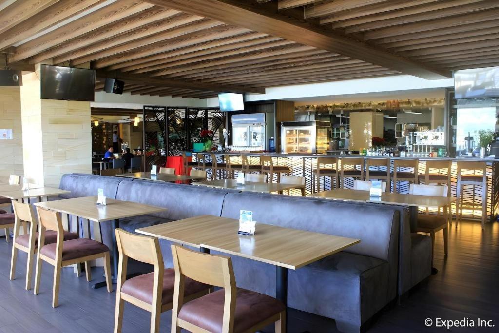 Newtown Plaza Hotel Baguio City Екстериор снимка
