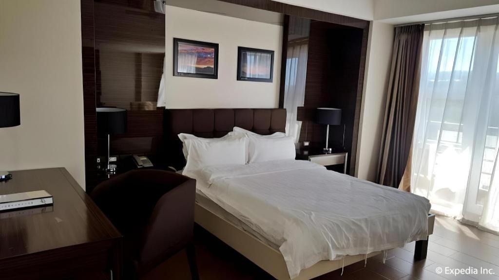 Newtown Plaza Hotel Baguio City Екстериор снимка