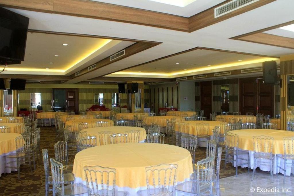 Newtown Plaza Hotel Baguio City Екстериор снимка