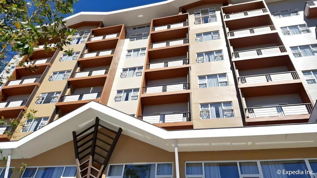 Newtown Plaza Hotel Baguio City Екстериор снимка
